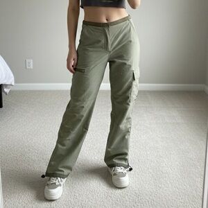 ARIZONA JEAN CO. Vintage Y2K Low Rise Cargo Pants Khaki Green